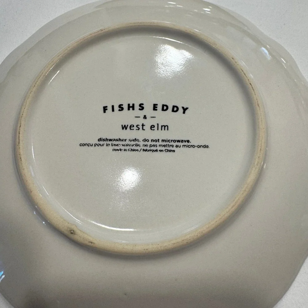 West Elm Fishs Eddy Appetizer Plates Set 4 Gold Script Scalloped 6.5